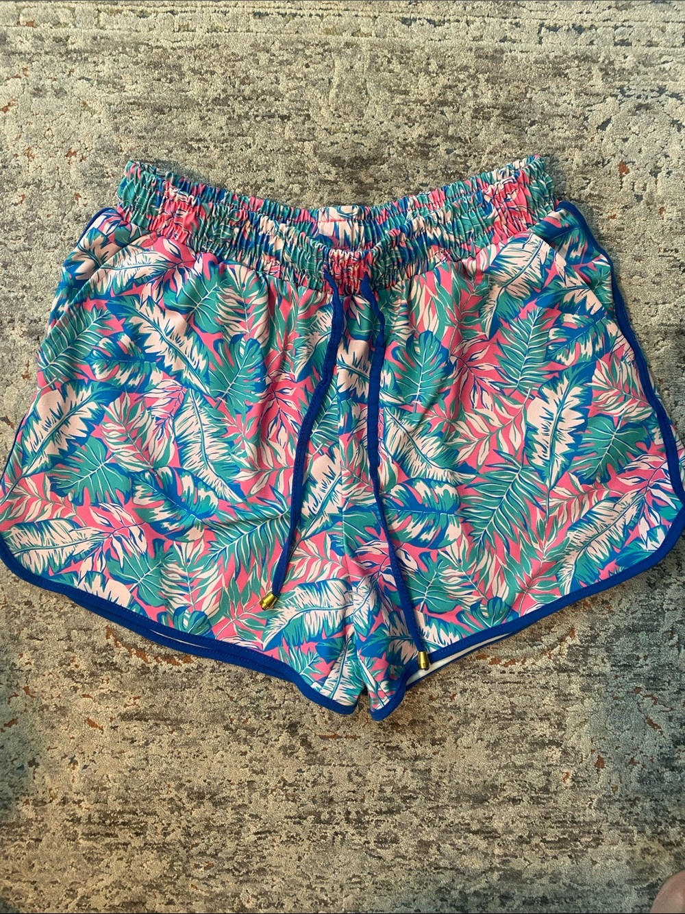Tropical Leaf Print Athletic Shorts - Pink & Teal